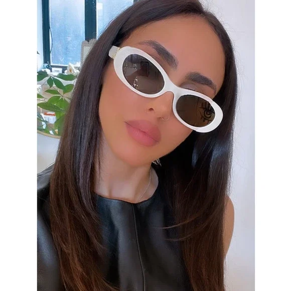 MUIです❣️0822 Miu Miu | Accessories | New Miu Miu Mu6zs White Oval